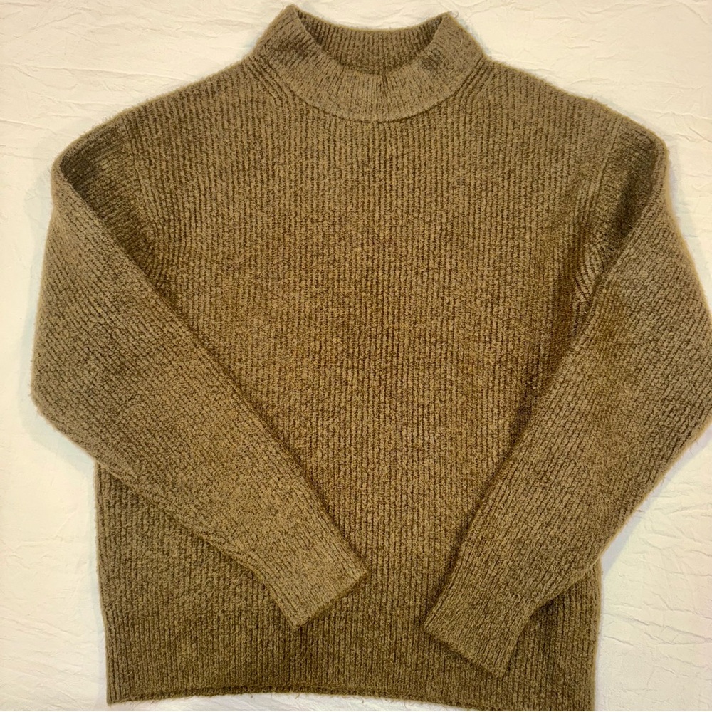 Uniqlo Army‎ Green Women’s Oversized Chunky Knit Mock Neck Sweater | XS